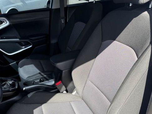 Used 2022 Kia Soul LX w/ Technology Package FWD image 15