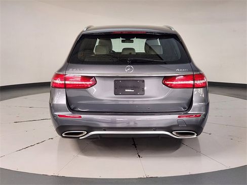Used 2017 Mercedes-Benz E 400 4MATIC Wagon image 9