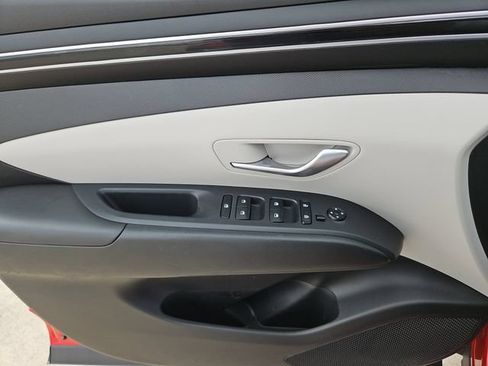 Used 2023 Hyundai Tucson SE FWD image 13