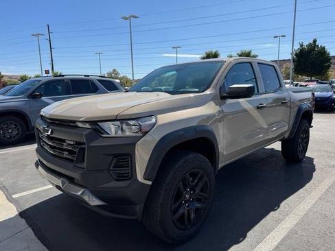 Used 2023 Chevrolet Colorado Trail Boss w/ Advanced Trailering Package AWD/4WD image 1