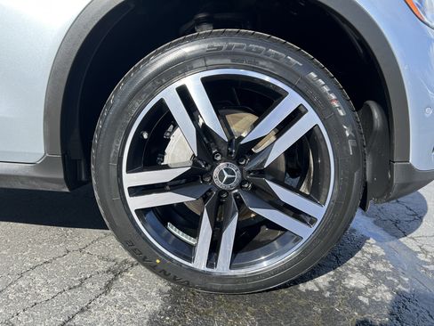 Used 2021 Mercedes-Benz GLC 300 4MATIC Coupe image 11