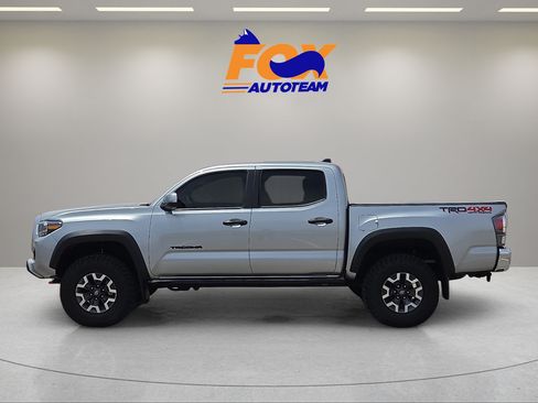 Certified 2023 Toyota Tacoma TRD Off-Road AWD/4WD image 2