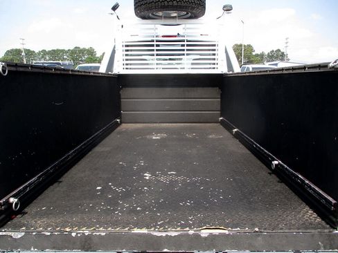 Used 2020 Ford F350 XL w/ Power Equipment Group image 22