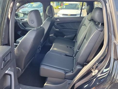 Certified 2023 Volkswagen Tiguan SE R-Line FWD image 10