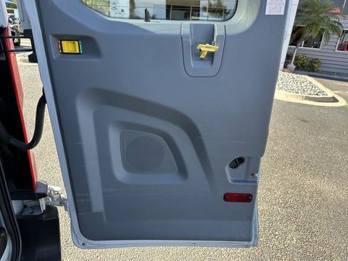 Used 2018 Ford Transit 350 XLT image 14