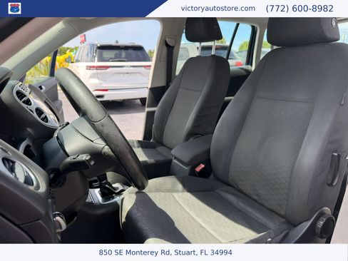 Used 2013 Volkswagen Tiguan S FWD image 13