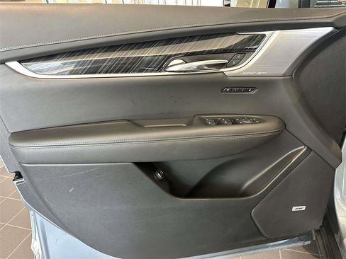 Certified 2025 Cadillac XT6 Premium Luxury w/ Technology Package image 19