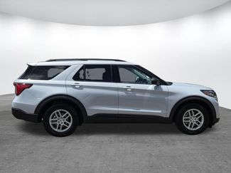 Certified 2026 Ford Explorer Active w/ Active Comfort Package RWD video 3
