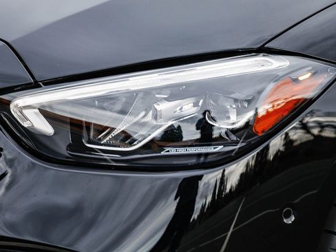 Certified 2025 Mercedes-Benz C 300 Sedan image 7