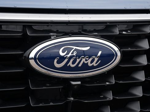 New 2026 Ford Escape Base w/ PHEV Premium Package image 36