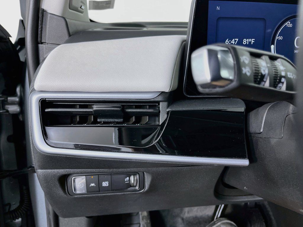 Used 2025 Honda Prologue Touring image 13