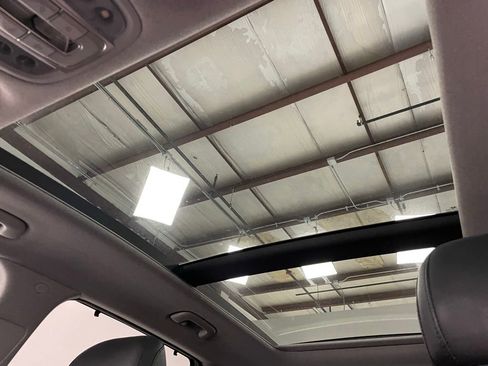 Used 2020 Hyundai Santa Fe Limited image 24