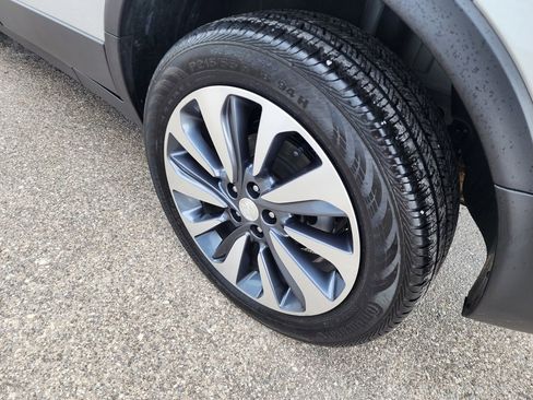 Certified 2022 Buick Encore Preferred image 9