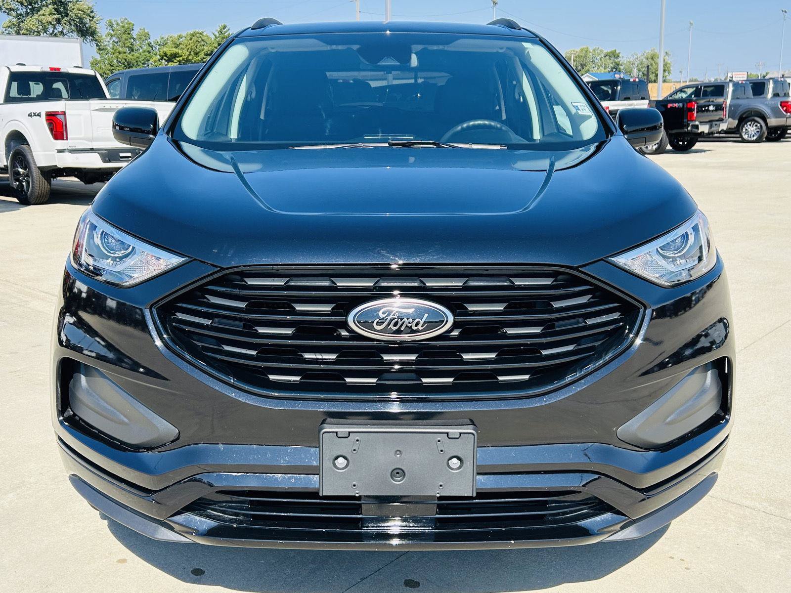 Used 2024 Ford Edge SE w/ Black Appearance Package AWD/4WD image 28