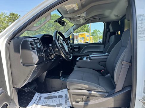 Used 2015 GMC Sierra 3500 Base 4x4 2dr Regular Cab SWB C w/ Sierra Convenience Package image 17