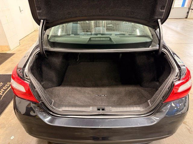 Used 2016 Nissan Altima 2.5 S w/ Power Driver Seat Package FWD image 21