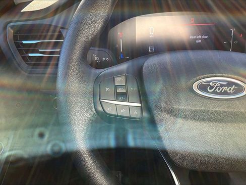 Certified 2025 Ford Escape Active image 9