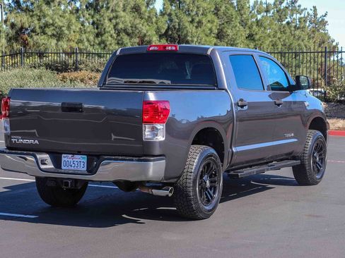 Used 2013 Toyota Tundra 2WD CrewMax w/ Tow Pkg image 7