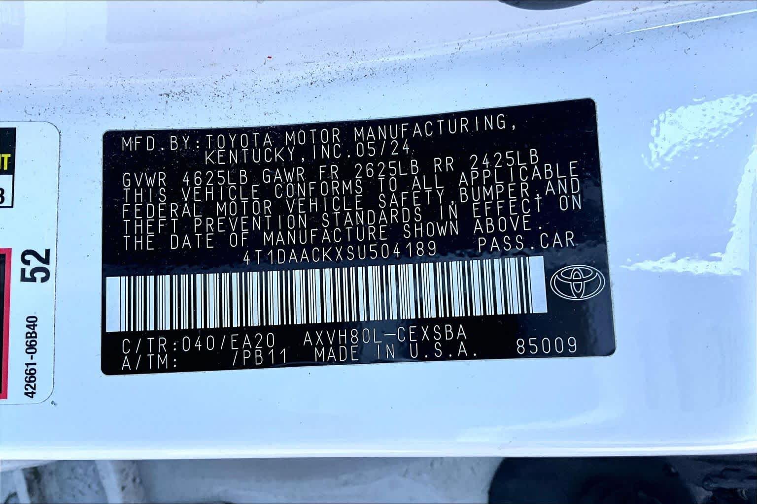 Used 2025 Toyota Camry SE FWD image 35