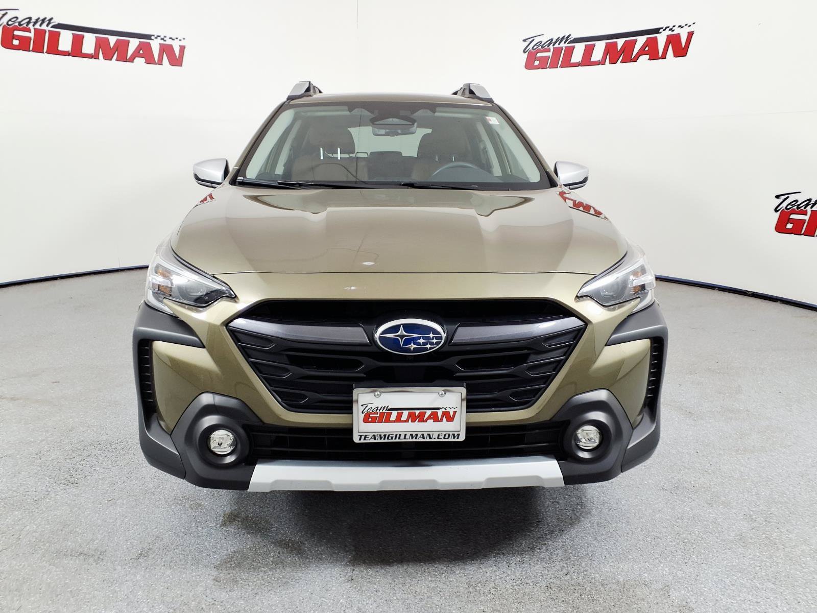 Used 2024 Subaru Outback Touring XT AWD/4WD image 2