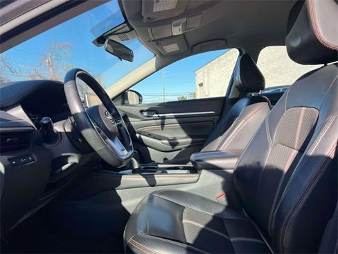 Used 2023 Nissan Altima 2.5 SR image 16