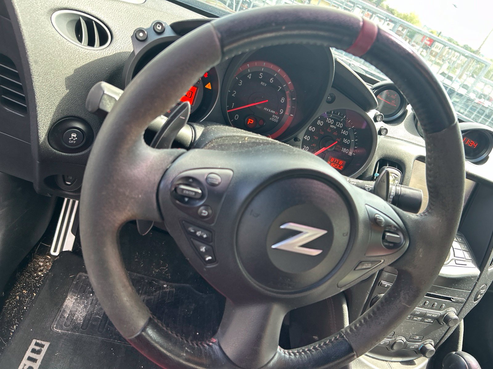 Used 2016 Nissan 370Z NISMO RWD image 7