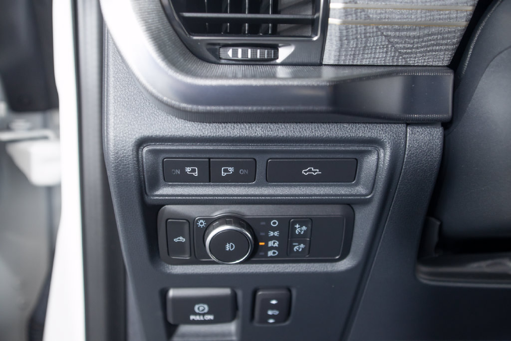 Used 2021 Ford F150 Platinum RWD image 44