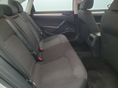 Used 2017 Volkswagen Passat 1.8T S image 19