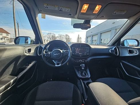 Used 2024 Kia Soul LX w/ Option Group 015 FWD image 28