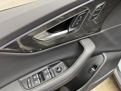 Used 2024 Audi Q7 2.0T Premium Plus image 11