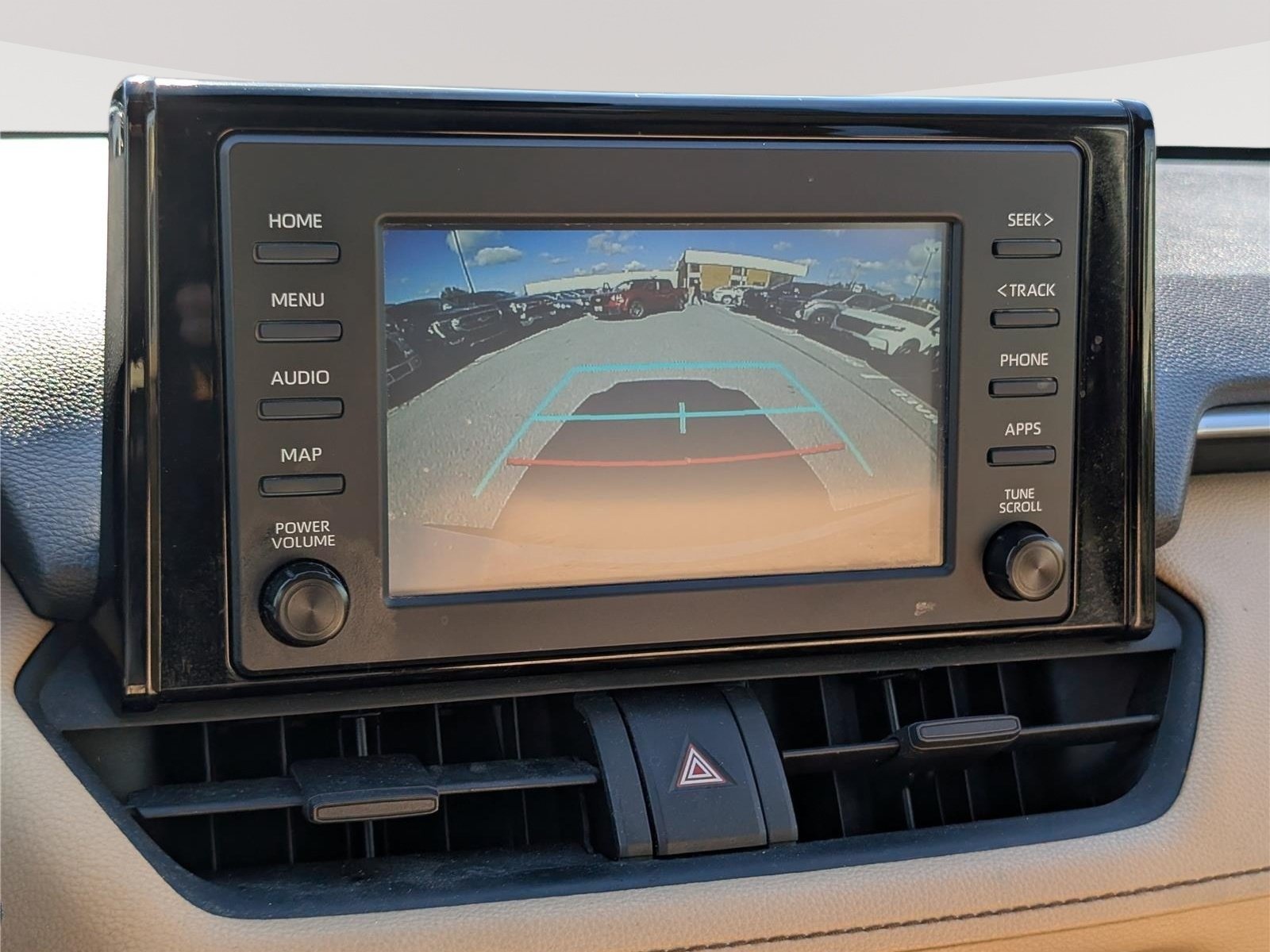 Used 2019 Toyota RAV4 LE w/ Carpet Mat Package AWD/4WD image 26