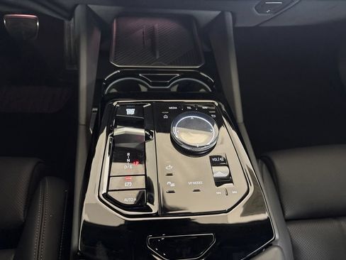 Certified 2026 BMW 530i w/ M Sport Package RWD image 13