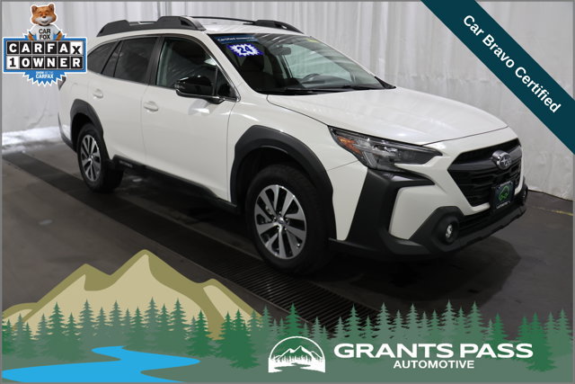 Used 2024 Subaru Outback Premium AWD/4WD image 1
