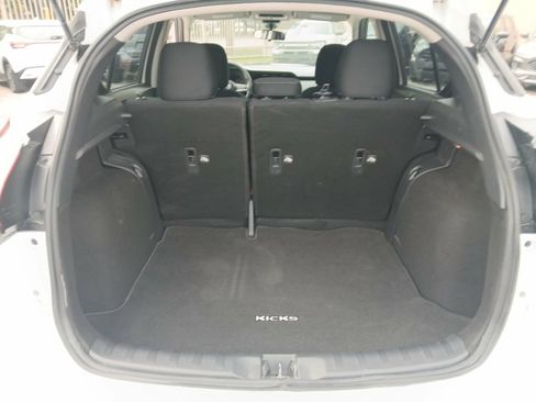 Used 2022 Nissan Kicks SV FWD image 15