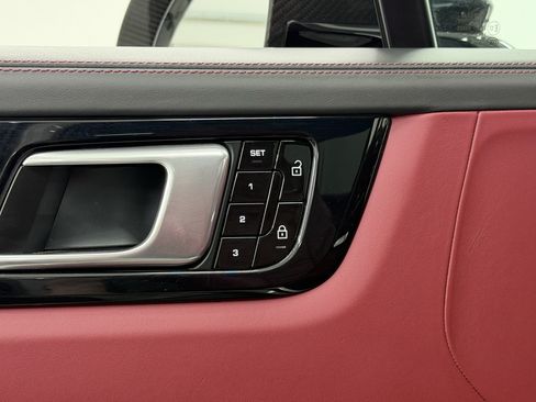 Certified 2021 Porsche Cayenne Turbo S AWD/4WD image 31