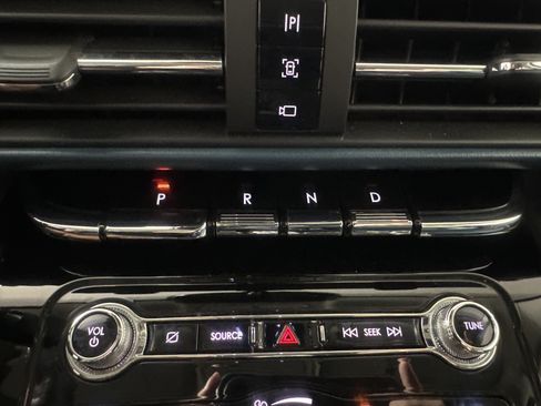 Used 2020 Lincoln Corsair Reserve w/ Equipment Group 201A AWD/4WD image 19