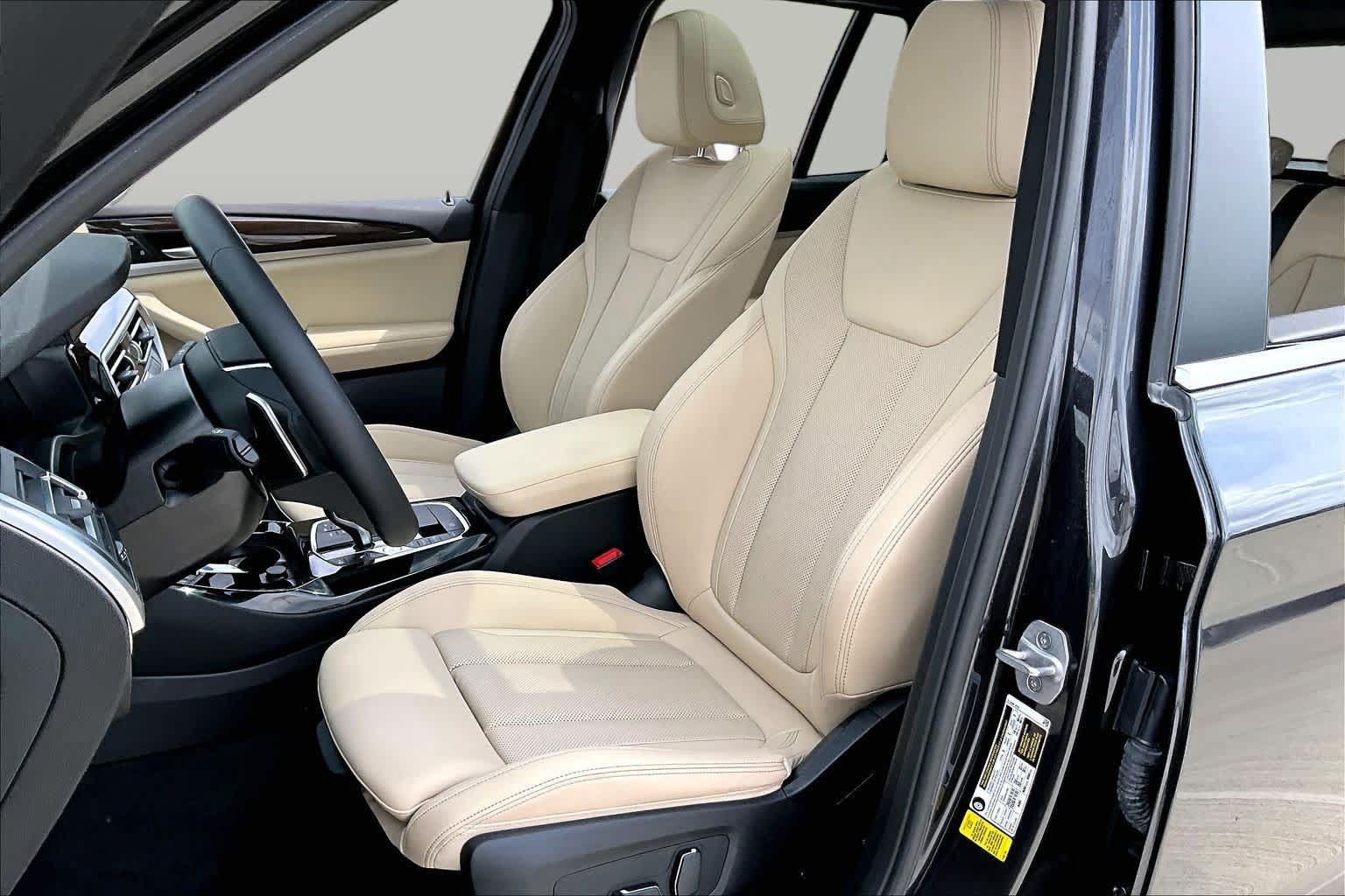 Used 2024 BMW X3 sDrive30i w/ Convenience Package RWD image 7