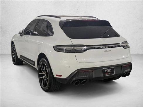 Used 2022 Porsche Macan image 8