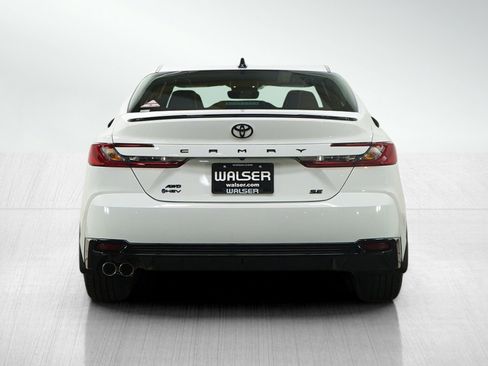 Used 2026 Toyota Camry Hybrid w/ Convenience Package AWD/4WD image 4