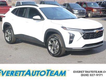 New 2026 Chevrolet Trax LT w/ Driver Confidence Package