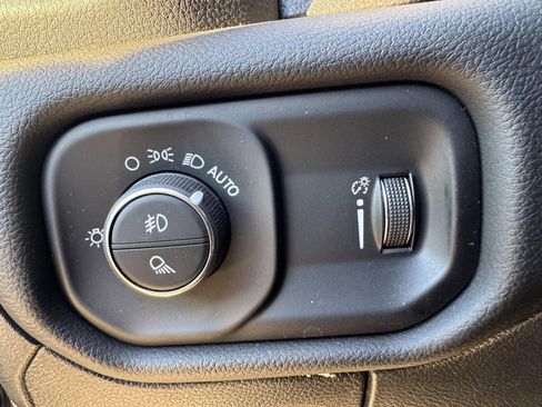 Used 2025 RAM 1500 Big Horn image 12