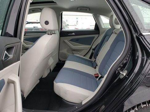 New 2026 Volkswagen Jetta SE image 8