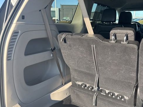 Used 2023 Chrysler Pacifica Touring-L image 27