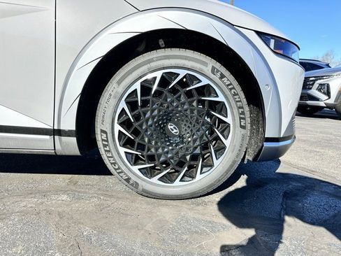 New 2024 Hyundai Ioniq 5 Limited image 37