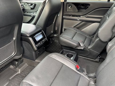 Certified 2022 Lincoln Aviator Grand Touring w/ Elements Package Plus AWD/4WD image 12
