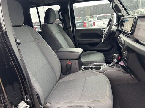 New 2025 Jeep Wrangler Sport S image 24