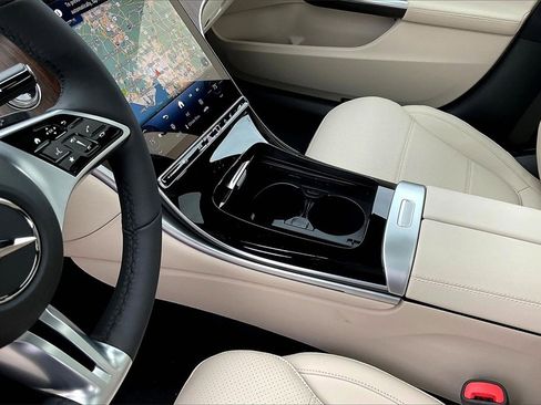 New 2026 Mercedes-Benz C 300 4MATIC Sedan image 8