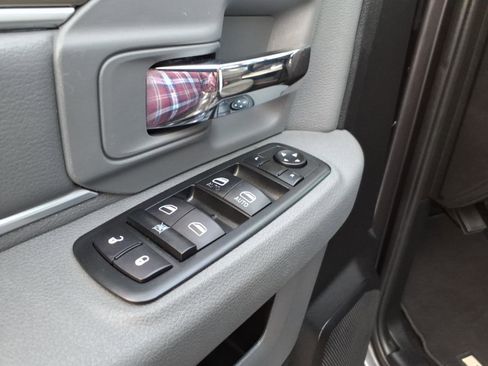 Used 2014 RAM 1500 Big Horn image 11
