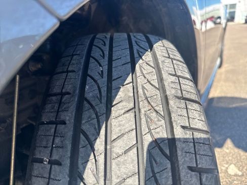 Used 2025 Toyota Corolla LE image 42