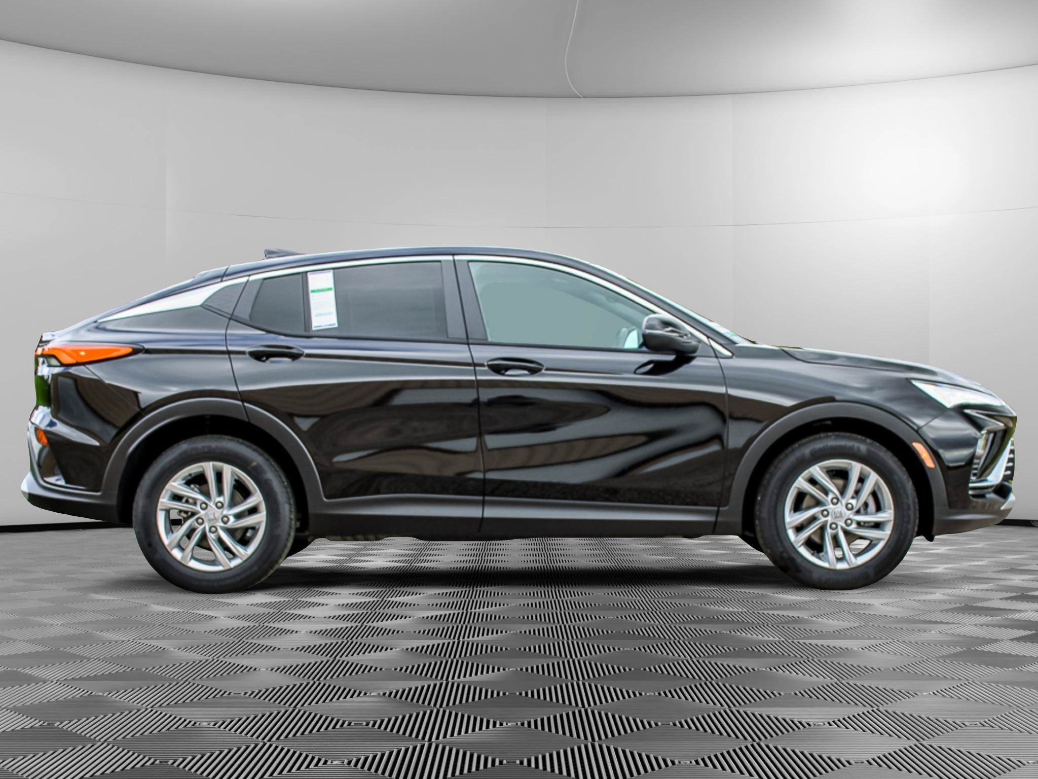 New 2026 Buick Envista Preferred FWD image 2